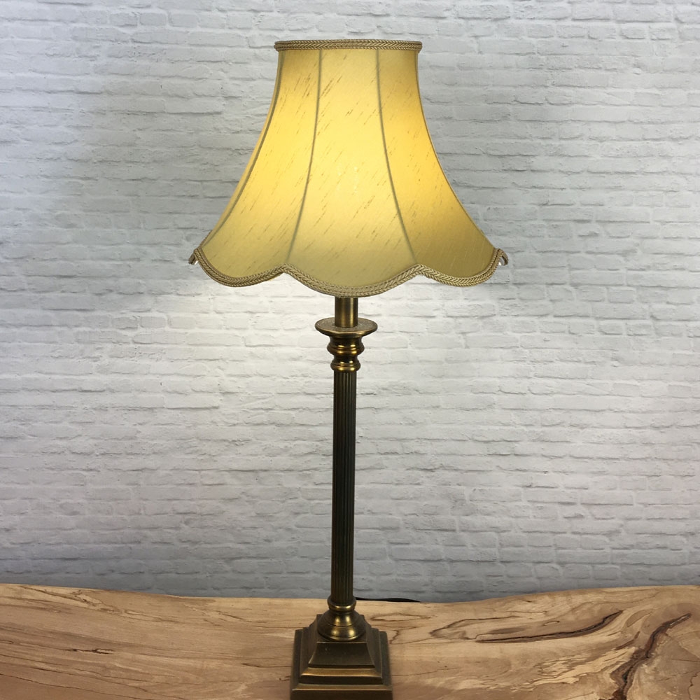 Old Gold Scalloped Retro Lampshade