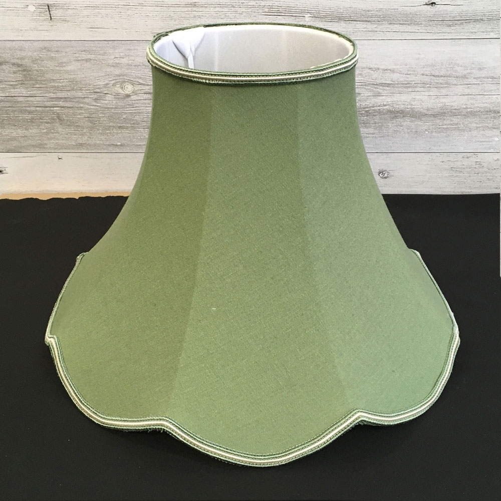 Traditional Green Scalloped Lampshade UK Made - Imperial Lighting