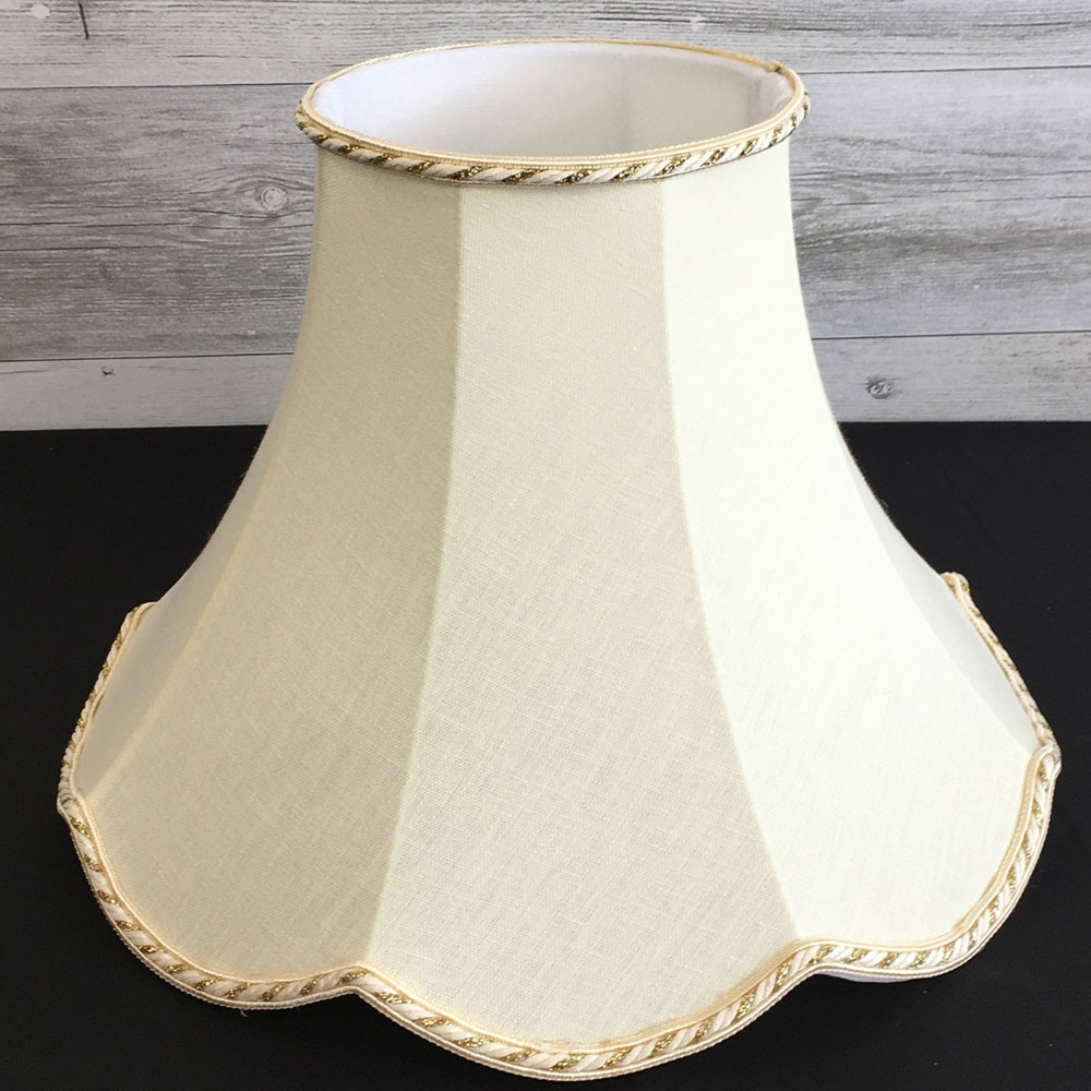 Cream & Gold Scalloped Lamp Shade