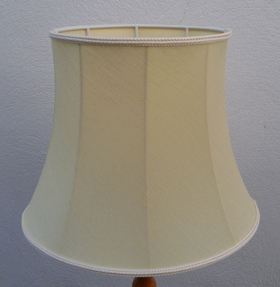 Bowed Oval Lamp Shade 14" 